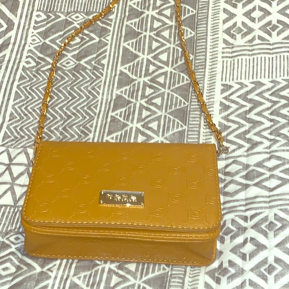 bebe Handbags - Bebe